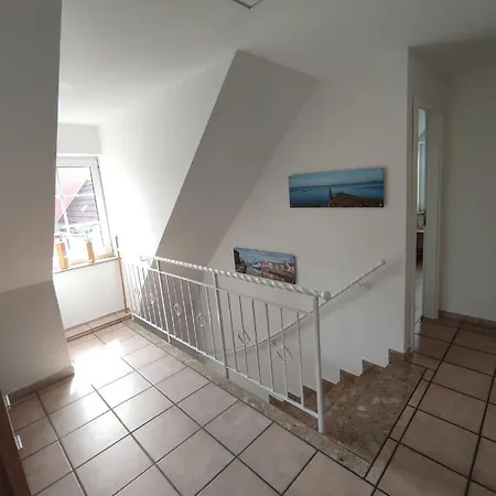 Nordseehaus Mit Fahrraedern Husum (Schleswig-Holstein)